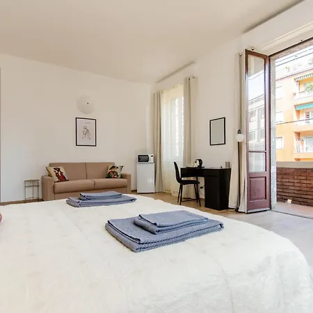 Beige بيت ضيافة *